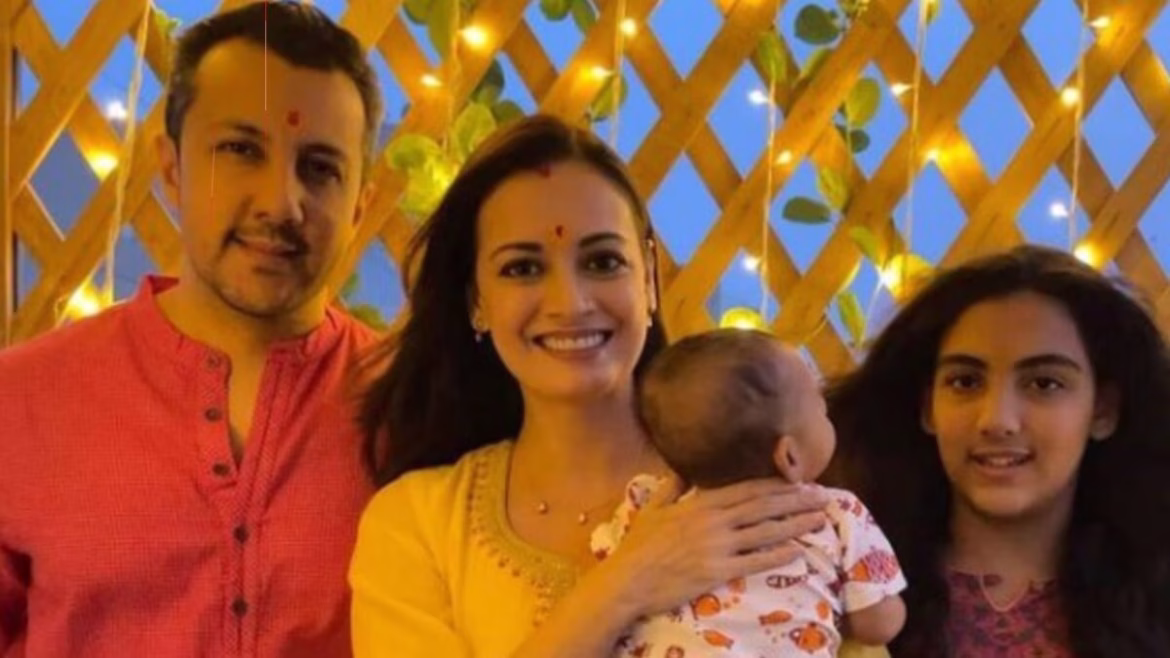 दीया मिर्जा की 'ब्लेंडेड फैमिली' की सादगी: सौतेली बेटी समायरा की स्वीकृति और पिता की मृत्यु से बदले जीवन के मायने