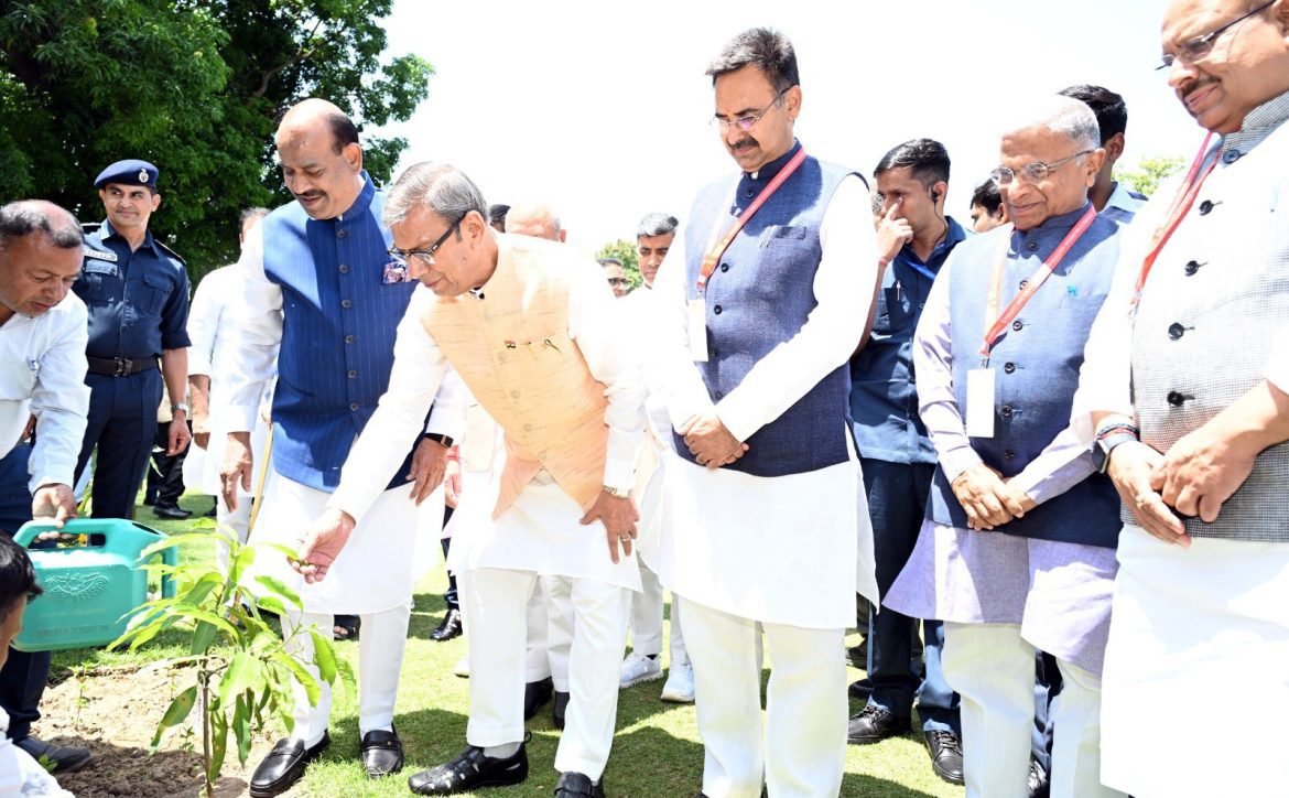 हरियाणा में बोले लोकसभा अध्यक्ष ओम बिरला- 'संसदीय लोकतंत्र की मजबूती के लिए जनता के प्रति जवाबदेही जरूरी'