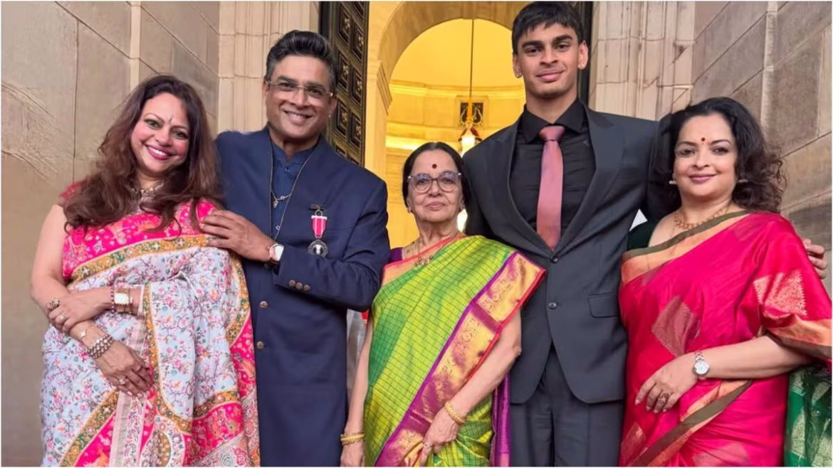 आर. माधवन को मिला पद्म श्री सम्मान: पत्नी सरिता ने साझा कीं भावुक तस्वीरें, कहा—'आप पर बहुत गर्व है'