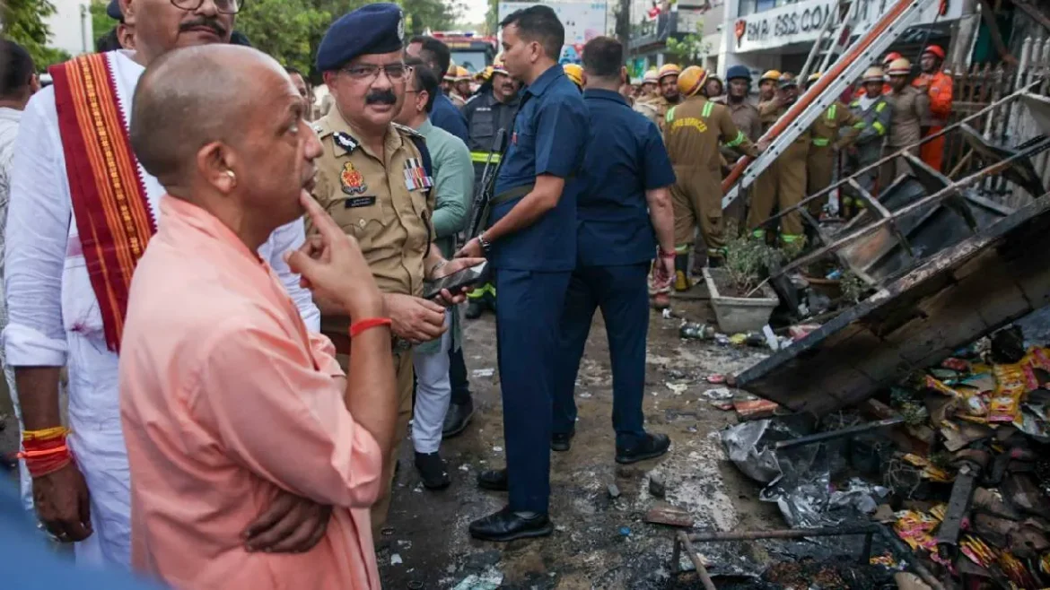 लखनऊ अग्निकांड: सीएम योगी ने दिए सख्त निर्देश, बेसमेंट में कोचिंग और नर्सिंग होम पर रोक