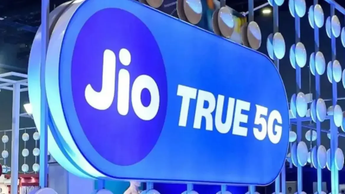 रिलायंस जियो की ऐतिहासिक उपलब्धि: 524 मिलियन से ज्यादा ग्राहक, 30,000 करोड़ का मुनाफा; आकाश अंबानी ने साझा की सफलता की कहानी