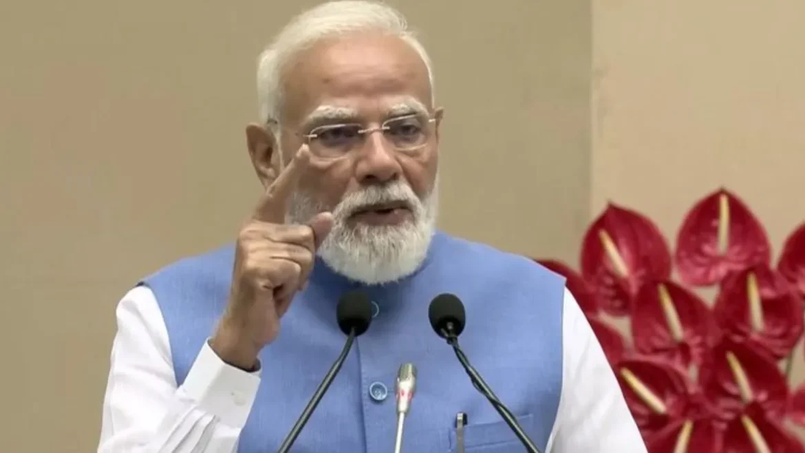 रोजगार निर्माण को बनाएं राष्ट्रीय अभियान: प्रधानमंत्री मोदी ने 15 लाख युवाओं को सौगात दी