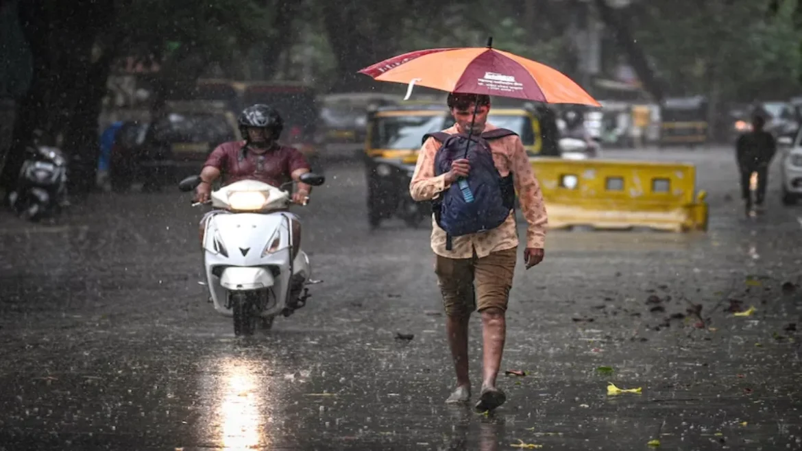 मानसून अपडेट: उत्तर भारत को भीषण गर्मी से मिलेगी राहत, दिल्ली-NCR में बारिश और आंधी का अलर्ट