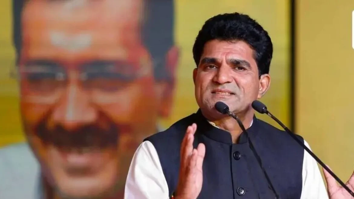 मोरबी किसान लाठीचार्ज: इसुदान गढ़वी का भाजपा सरकार पर बड़ा हमला, कहा- '5.4 करोड़ किसानों का हुआ अपमान'