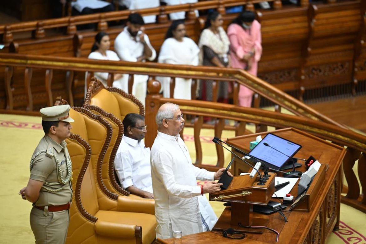 केरल विधानसभा: उपाध्यक्ष पद के लिए मतदान जारी, यूडीएफ और एलडीएफ में मुकाबला; राज्यपाल ने नई सरकार की प्राथमिकताओं पर डाला प्रकाश