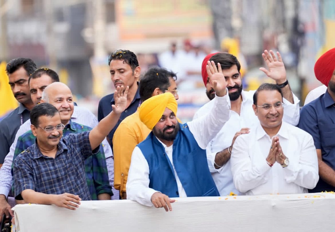 बठिंडा रोडशो में दिखा 'आप' का शक्ति प्रदर्शन: भगवंत मान के काम पर जनता ने जताई सहमति