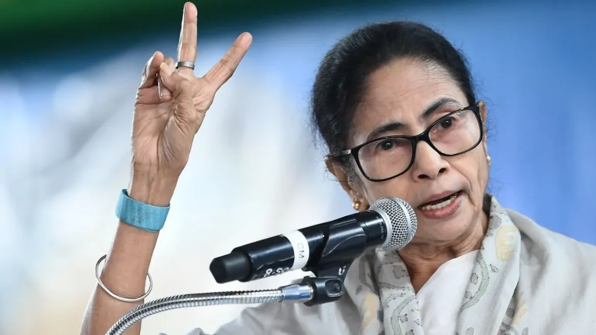 तृणमूल कांग्रेस में बड़ा सियासी घमासान: ममता बनर्जी के नेतृत्व को चुनौती, बागी विधायकों ने किया बड़ा दावा