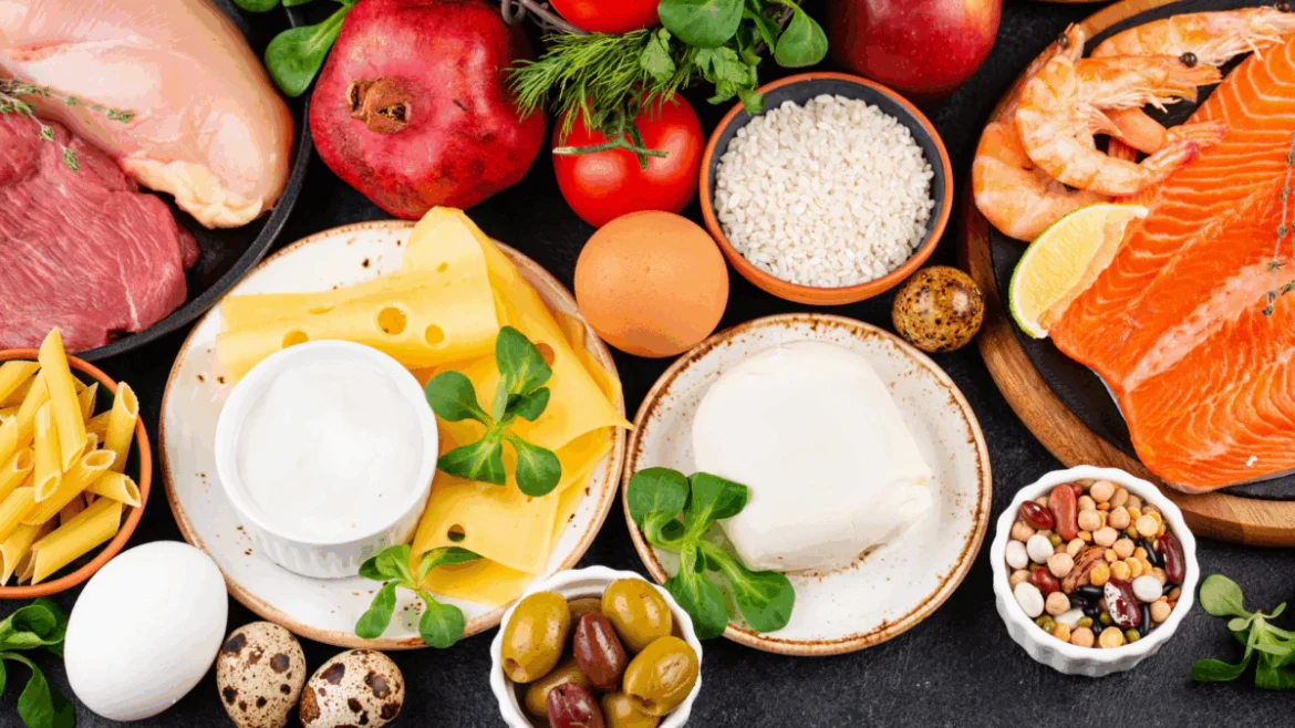 क्या है भूमध्यसागरीय आहार (Mediterranean Diet)? जानिए इसके गज़ब के फायदे और स्टेन्ली टुच्ची की 'यंग' लुक का राज