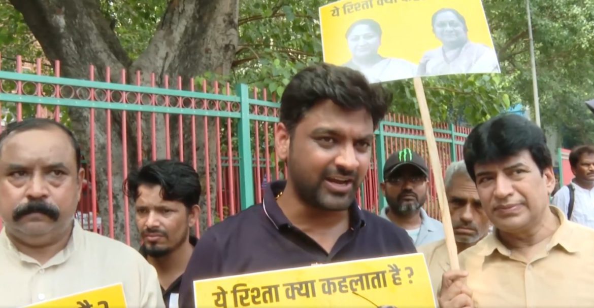 दिल्ली स्वास्थ्य विभाग में ₹650 करोड़ का घोटाला: AAP का रेखा गुप्ता सरकार पर बड़ा हमला, मुख्य आरोपी फरार
