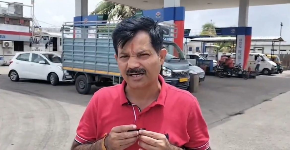 E20 पेट्रोल के खिलाफ गुजरात में फूटा जनता का गुस्सा: आप नेता गजेंद्र भारद्वाज ने शुरू किया हस्ताक्षर अभियान