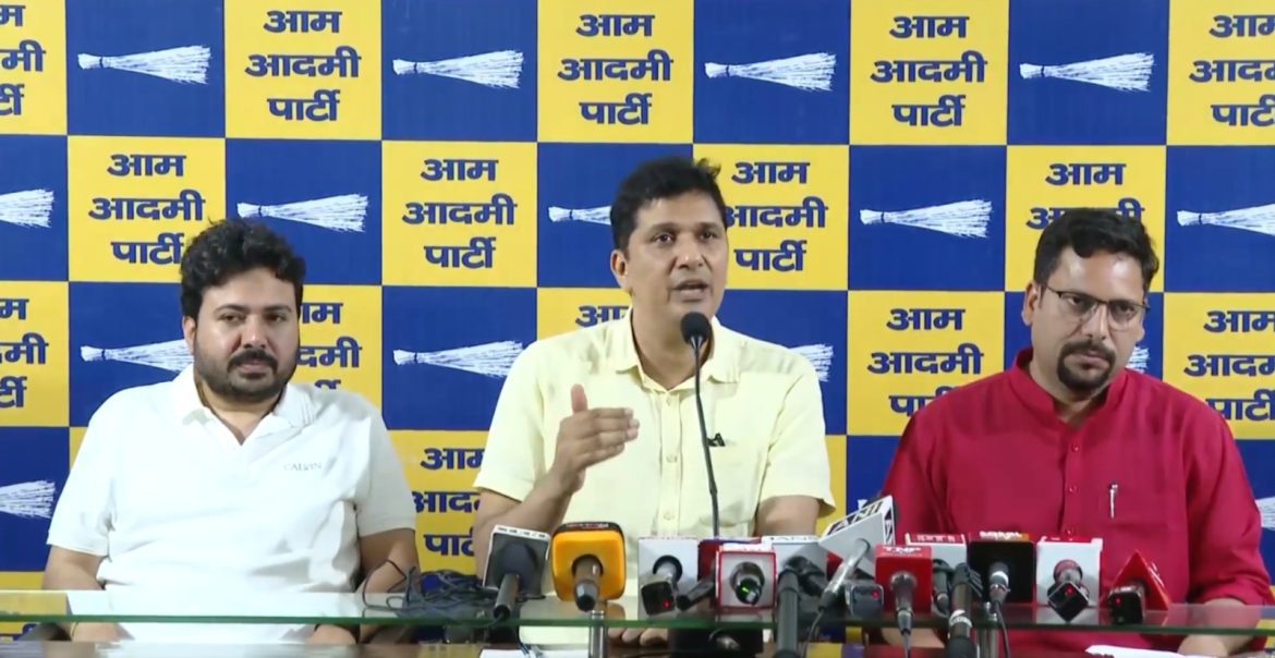 दिल्ली में SIR फॉर्म पर महासंग्राम: सौरभ भारद्वाज बोले- 'बीजेपी के 99% फॉर्म बांटने के दावे पूरी तरह झूठे'