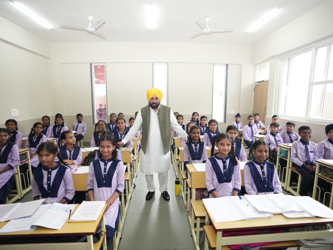 लुधियाना: CM भगवंत मान ने नए स्कूल ब्लॉक का उद्घाटन किया, 5 करोड़ से बनेंगे 18 क्लासरूम