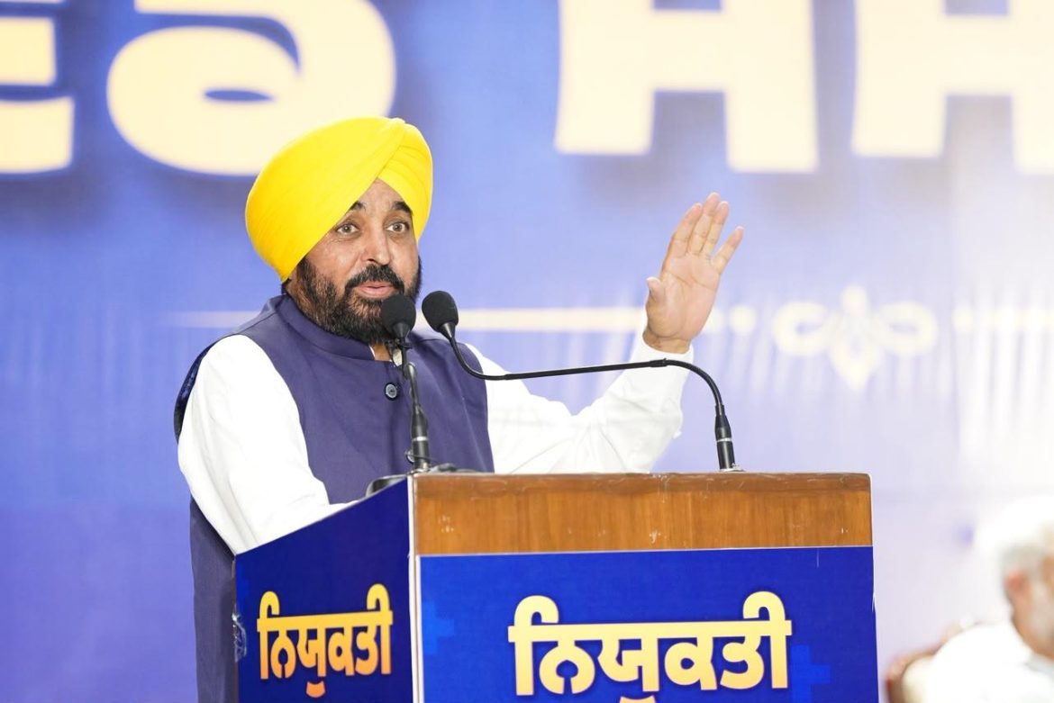 CM भगवंत मान का बड़ा तोहफा: वन विभाग के 516 कर्मचारी हुए पक्के, गुरु रविदास जी के 650वें प्रकाश पर्व पर लगेंगे 1.5 करोड़ पौधे