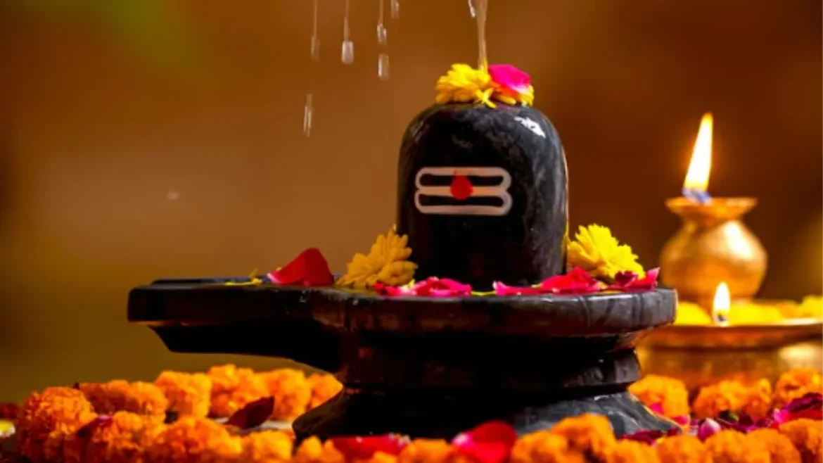 घर में शिवलिंग रखना चाहिए या नहीं? जानें कौन-सा शिवलिंग है सबसे शुभ, स्थापना के नियम और पूजा विधि
