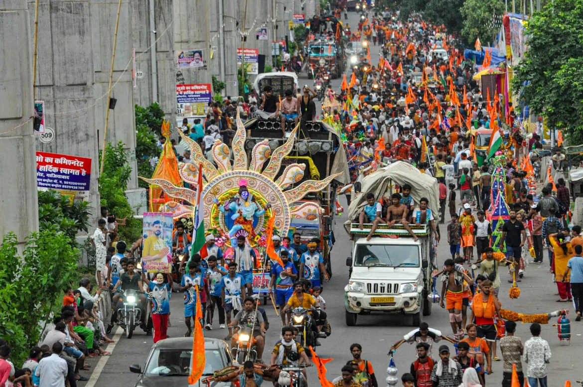 कांवड़ यात्रा में बढ़ता DJ का शोर कानों के लिए कितना खतरनाक? जानें तेज आवाज से होने वाले नुकसान