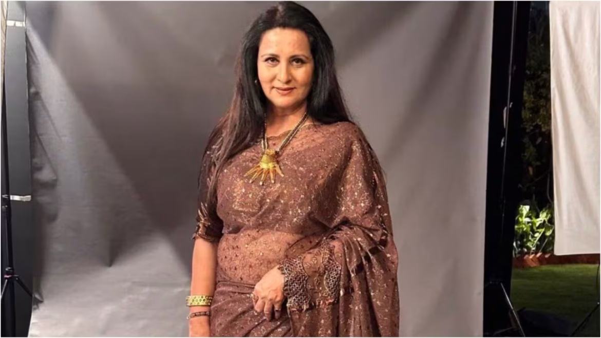 पूनम ढिल्लों डेंगू के चलते अस्पताल में भर्ती, CINTAA विवाद के बीच आई हेल्थ अपडेट