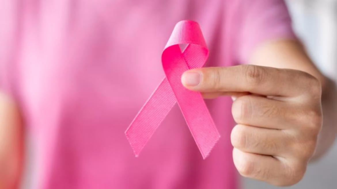 Breast Cancer Surgery: इलाज के बाद भी बच सकती है ब्रेस्ट की नेचुरल शेप, जानें आधुनिक सर्जरी के विकल्प
