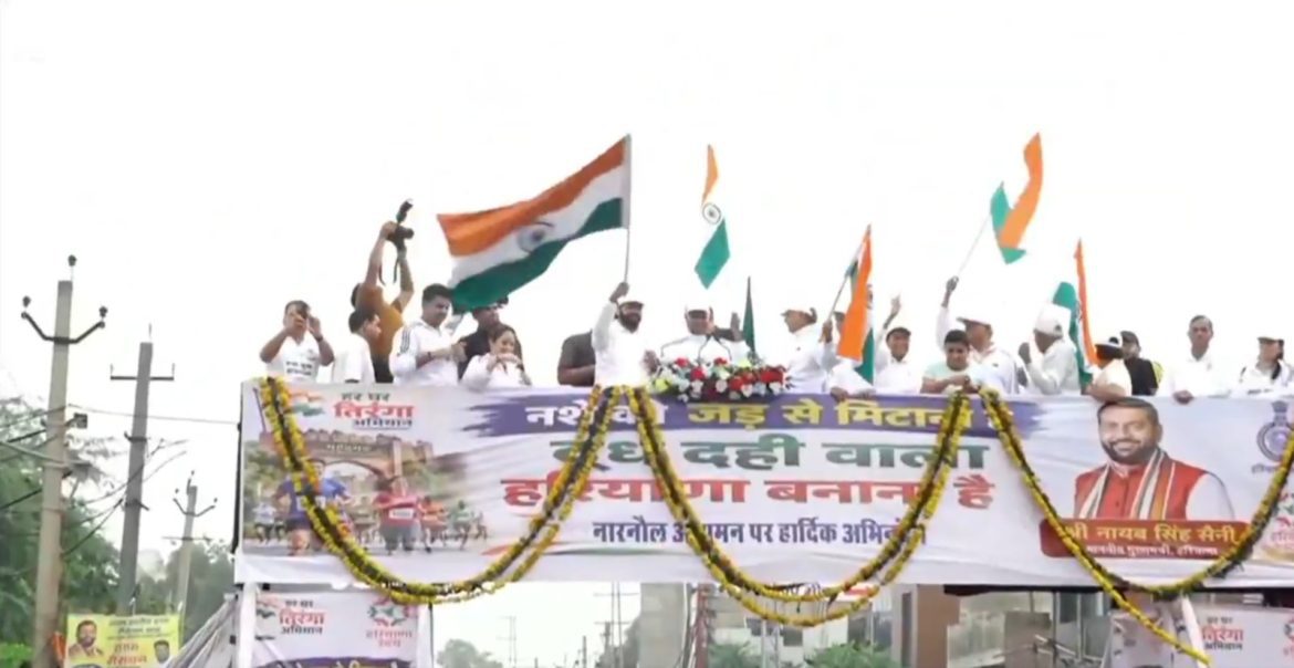 नशा मुक्त हरियाणा के संकल्प के साथ नारनौल में CM नायब सिंह सैनी ने दौड़ लगाई, यूथ मैराथन को दिखाई हरी झंडी
