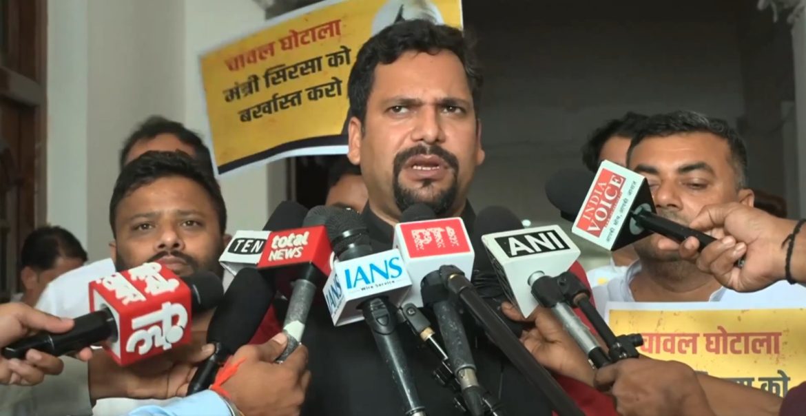 दिल्ली के मुद्दों पर चर्चा से भाग रही BJP सरकार? संजीव झा बोले- ‘हजारों करोड़ के चावल घोटाले’ पर हमें मार्शल आउट कराया
