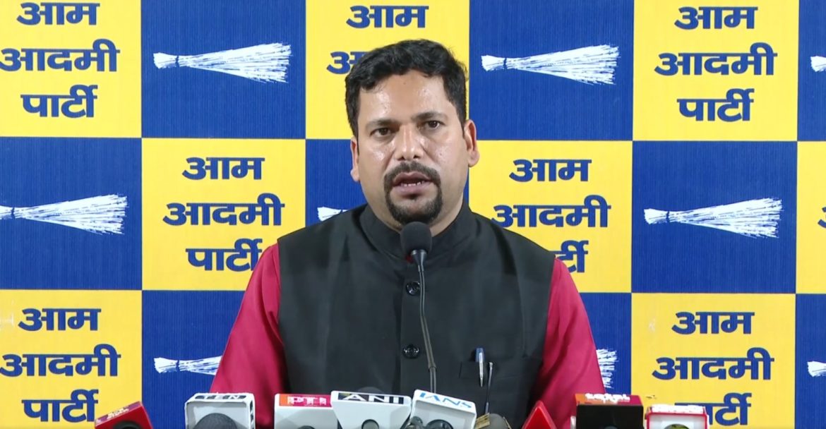 दिल्ली SIR पर AAP का बड़ा दावा, संजीव झा बोले- 47 लाख से ज्यादा वोट हटाए गए, आयोग से डेटा मांगा