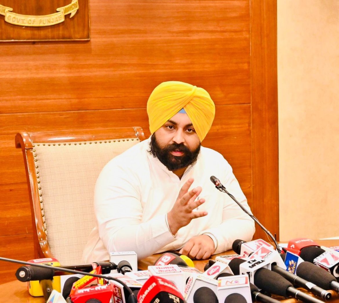 भगवंत मान सरकार द्वारा पंजाब में सभी गारबेज वल्नरेबल प्वाइंट्स खत्म करने के लिए 10 दिवसीय विशेष सफाई अभियान शुरू किया जाएगा- हरजोत सिंह बैंस