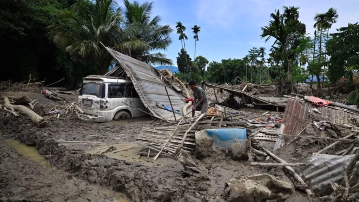 Assam Flood Crisis: असम में बाढ़ से हाहाकार, मृतकों की संख्या 97 पहुंची; 15 जिलों में 1.68 लाख लोग प्रभावित
