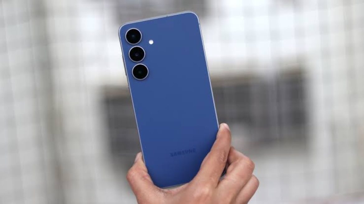 Flipkart Freedom Sale 2026: Samsung Galaxy S25 FE पर बंपर छूट, जानें नई कीमत और शानदार ऑफर्स