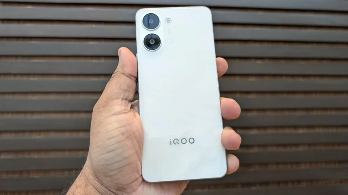 iQOO Z11 भारत में 20 अगस्त को होगा लॉन्च, Dimensity 7500 Turbo चिपसेट से होगा लैस; जानें फीचर्स