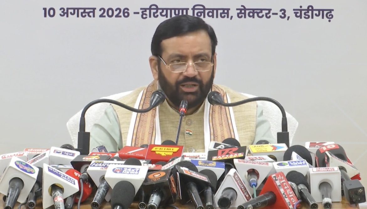 Haryana News: CM नायब सिंह सैनी ने 50.04 लाख लाभार्थियों के खातों में ट्रांसफर किए ₹1,595.50 करोड़, महिलाओं-किसानों को भी लाभ