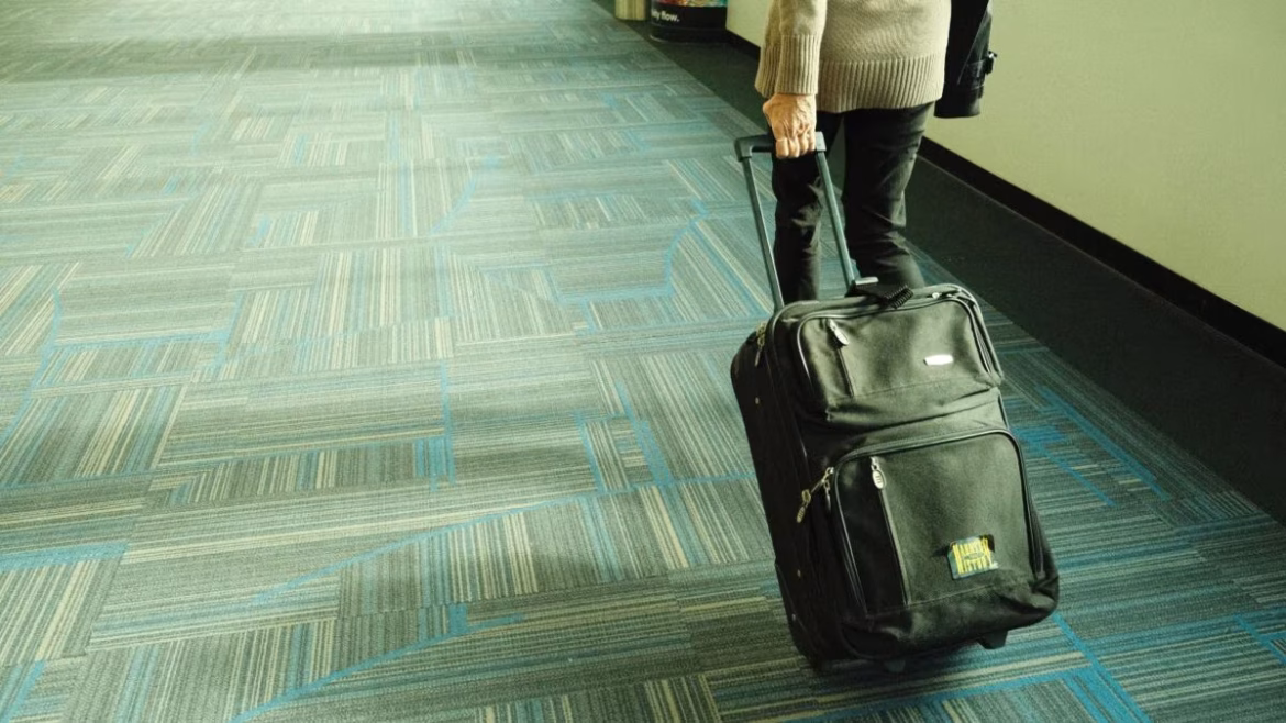 ₹4,500 से कम में 5 Best Cabin Trolley Bags: हल्के, मजबूत और ट्रैवल के लिए परफेक्ट