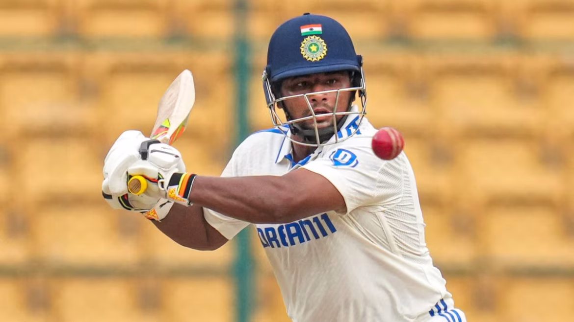 सरफराज खान की Team India में वापसी, Sri Lanka Test Series में प्लेइंग XI पर नजर