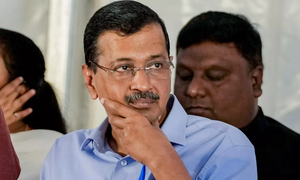 बीजेपी सरकार के मंत्रियों से AAP की अपील- एक बार छात्रों के ‘फाइव स्टार’ टॉयलेट इस्तेमाल करके देखें