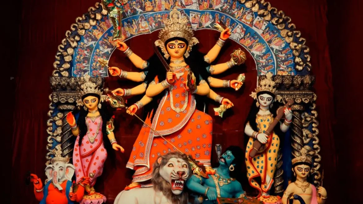 शारदीय नवरात्रि 2026: हाथी पर आएंगी मां दुर्गा, घोड़े पर होगी विदाई, जानें क्या है संकेत