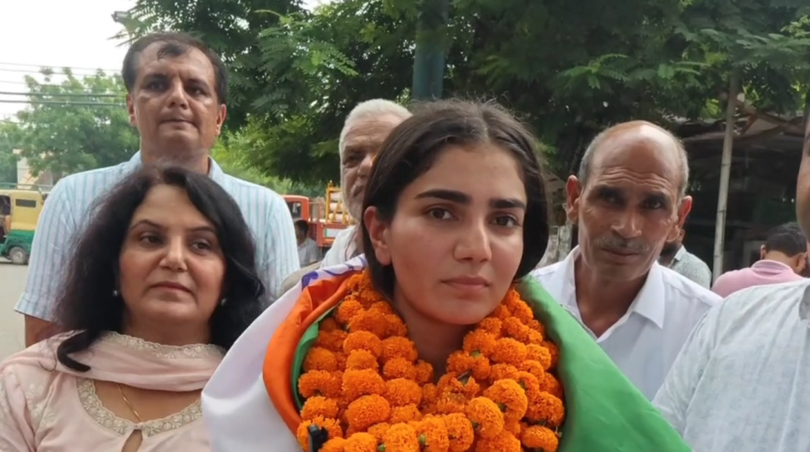 एशियन गेम्स 2026: हरियाणा की बेटी आशिमा अहलावत ने जीता सिल्वर, नीरू धांडा-मनीषा कीर संग भारत को दिलाया पदक