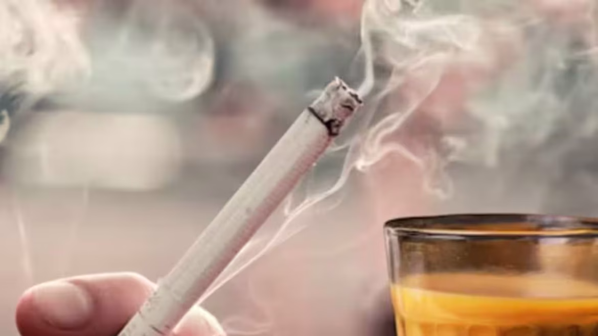 Cigarette Price Hike: ITC ने फिर बढ़ाए सिगरेट के दाम, Gold Flake Premium समेत ये ब्रांड हुए महंगे