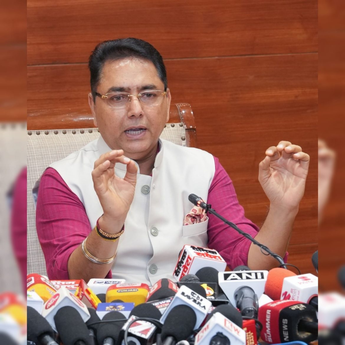 भगवंत मान सरकार की ओर से कर्मचारियों को जन्माष्टमी का तोहफा, महंगाई भत्ता बढ़ाकर 60 प्रतिशत किया जाएगा