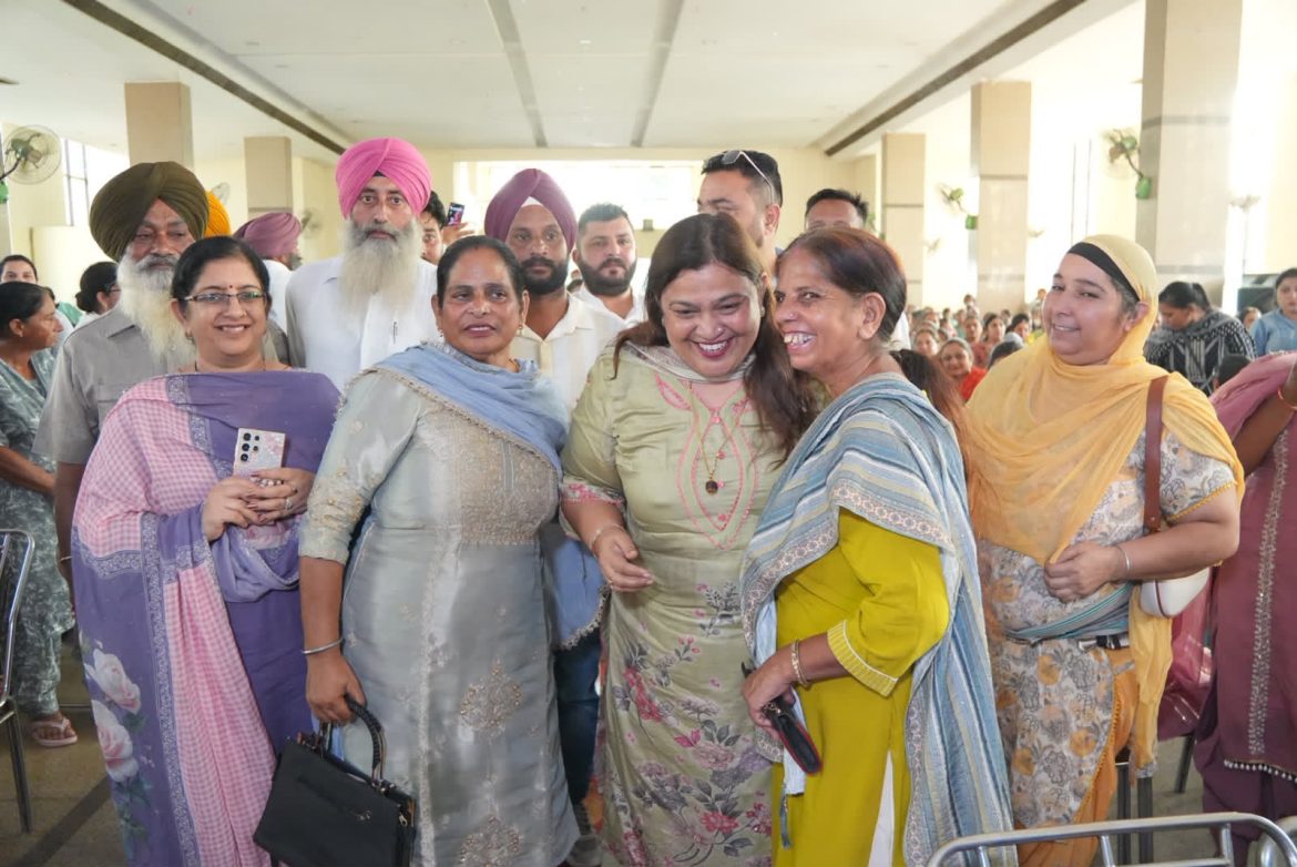 सखियां’ कार्यक्रम में सम्मानित हुईं मान सरकार की मानद सखी स्वयंसेविकाएं, महिलाओं के सशक्तिकरण में योगदान की सराहना