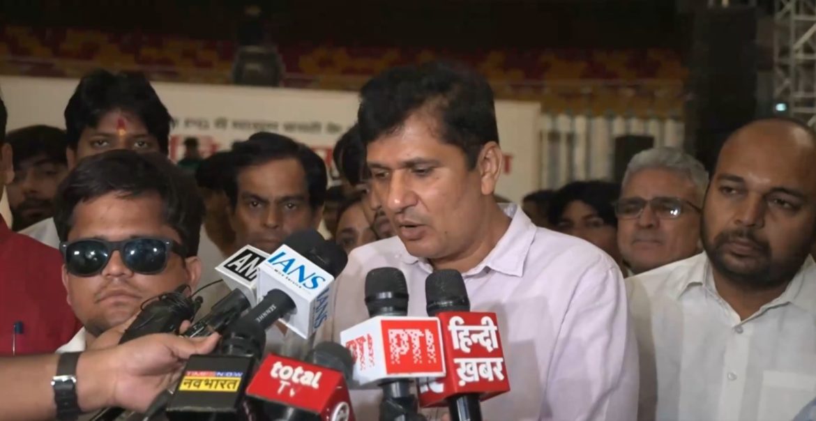 सत्य निकेतन हादसे पर सौरभ भारद्वाज की मांग- बच्चों के लिए हॉस्टल की जमीन जल्द मिले, तब तक माफ हो PG किराया