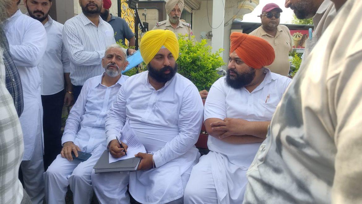 मिशन क्लीन पंजाब फेज-2 के तहत नंगल में सफाई व्यवस्था का जायजा, हरजोत सिंह बैंस ने सुनी लोगों की समस्याएं