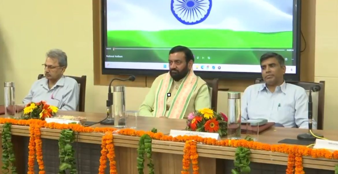 नायब सिंह सैनी ने शोधकर्ताओं से किया संवाद, बोले- जमीनी समस्याओं के समाधान पर केंद्रित हो रिसर्च