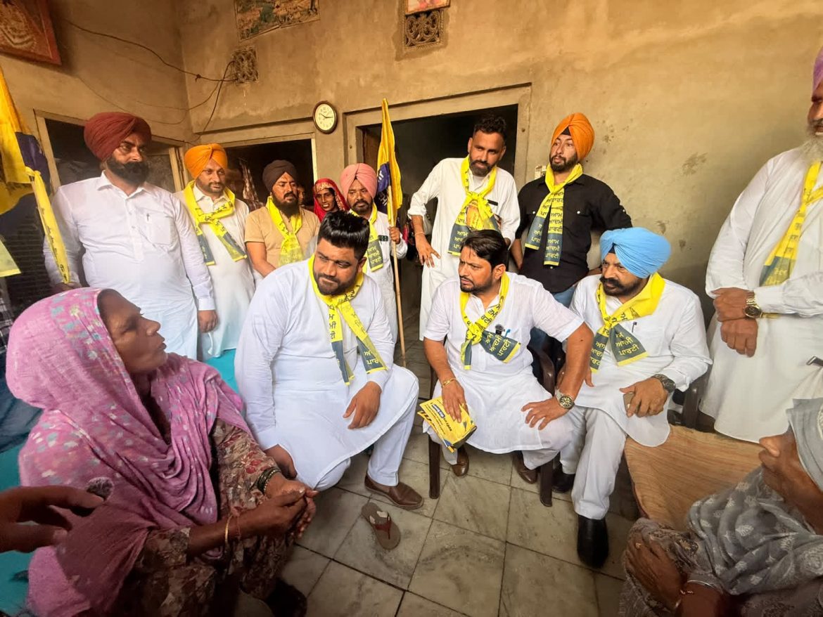 Rampura Phul Door-to-Door Campaign: बलकार सिद्धू ने घर-घर पहुंचकर बताईं मान सरकार की योजनाएं