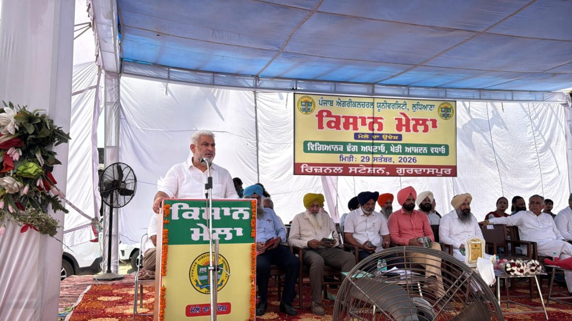 किसान मेले में पहुंचे लाल चंद कटारूचक्क, प्राकृतिक खेती और जल संरक्षण अपनाने की किसानों से अपील