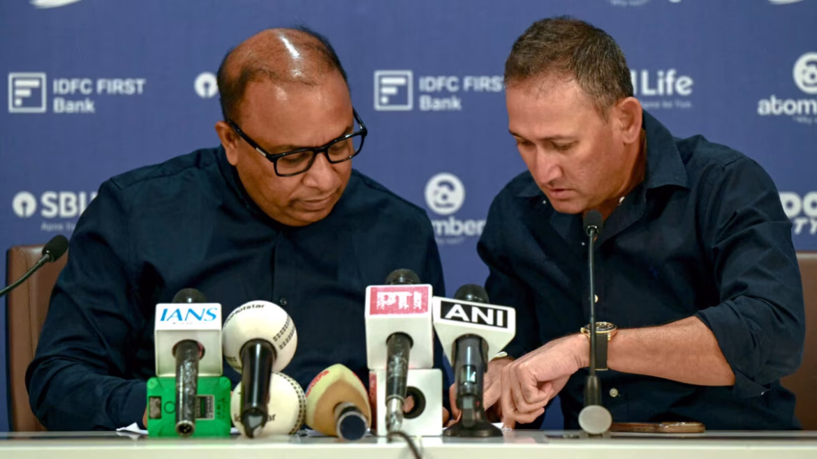 Ajit Agarkar: अजीत अगरकर का कार्यकाल खत्म, नए चीफ सेलेक्टर की तलाश; प्रज्ञान ओझा को मिल सकती है अंतरिम जिम्मेदारी