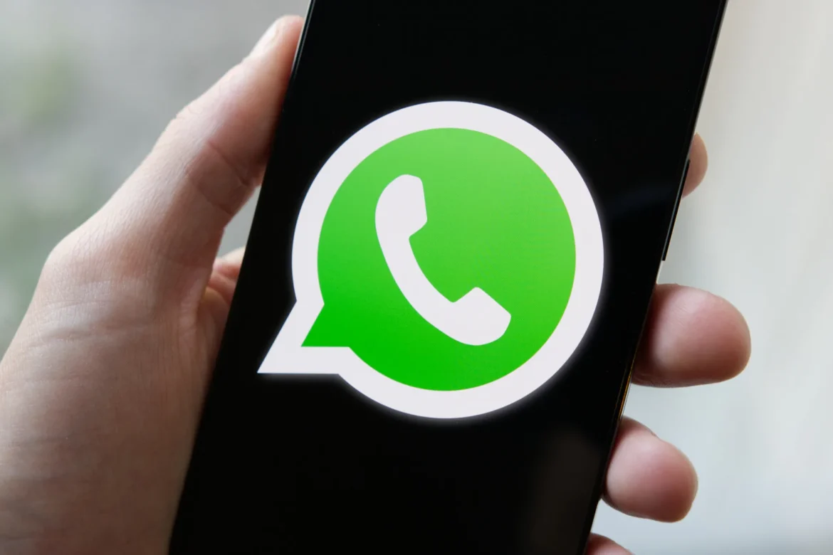 WhatsApp New Feature: iPhone यूजर्स के लिए आ रहा डायरेक्ट सर्च शॉर्टकट, चैट और चैनल में मैसेज ढूंढना होगा आसान