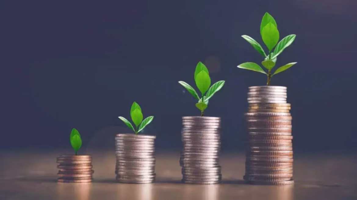 Midcap Mutual Funds: बाजार में करेक्शन के बीच मिडकैप फंड्स में बढ़ी निवेशकों की दिलचस्पी, सितंबर में आए ₹6,940 करोड़