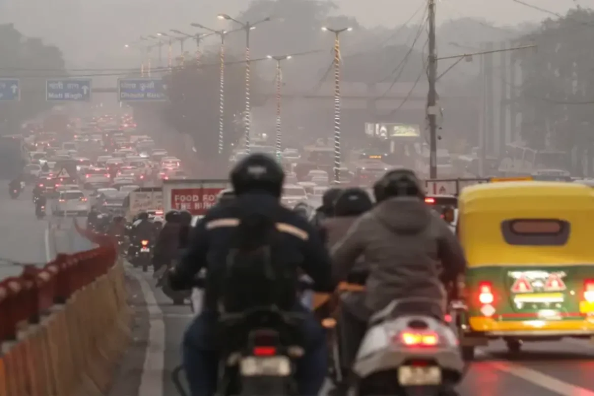 Delhi Air Pollution: दिल्ली की हवा फिर हुई खराब, AQI 187 पहुंचा; 83 दिनों बाद सबसे ऊंचा स्तर