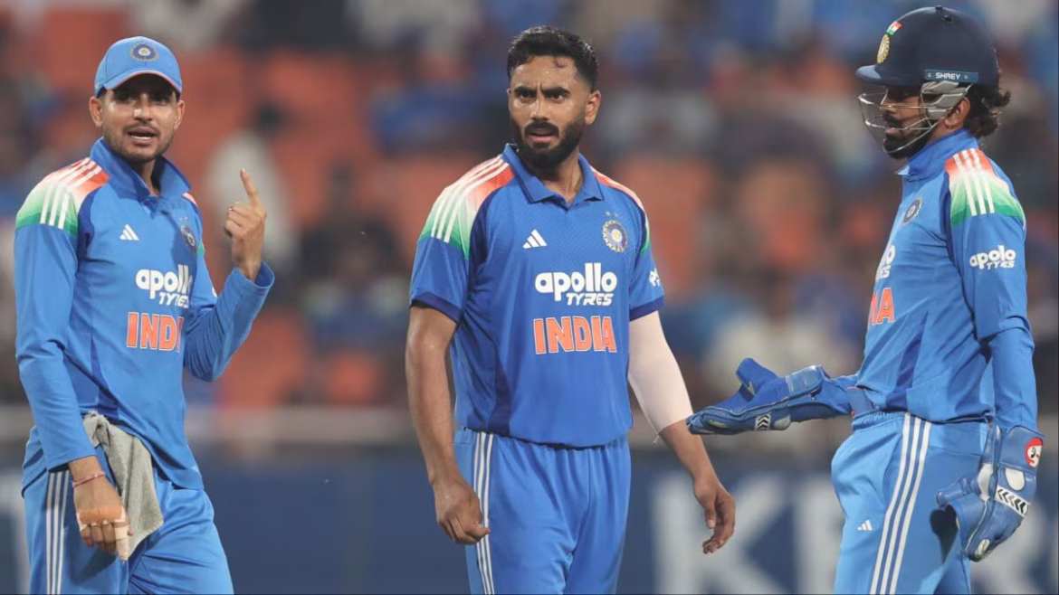 India vs West Indies: तीसरे वनडे में स्लो ओवर रेट पर ICC का एक्शन, भारत पर 20% और वेस्टइंडीज पर 10% जुर्माना