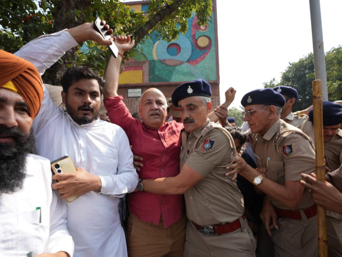 मनीष सिसोदिया का नारा- ‘वोट चोर, कुर्सी खाली करो’, ज्ञानेश कुमार के इस्तीफे की मांग
