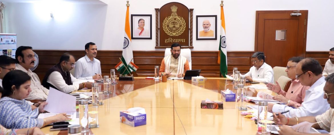 हरियाणा के 700 जर्जर स्कूलों में बनेंगे नए भवन, CM नायब सिंह सैनी ने एक साल में काम पूरा करने के दिए निर्देश