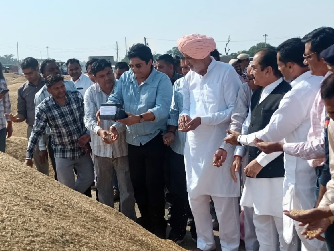 हरियाणा में किसानों की फसल का एक-एक दाना खरीदेगी सरकार, श्याम सिंह राणा ने मंडियों का किया निरीक्षण